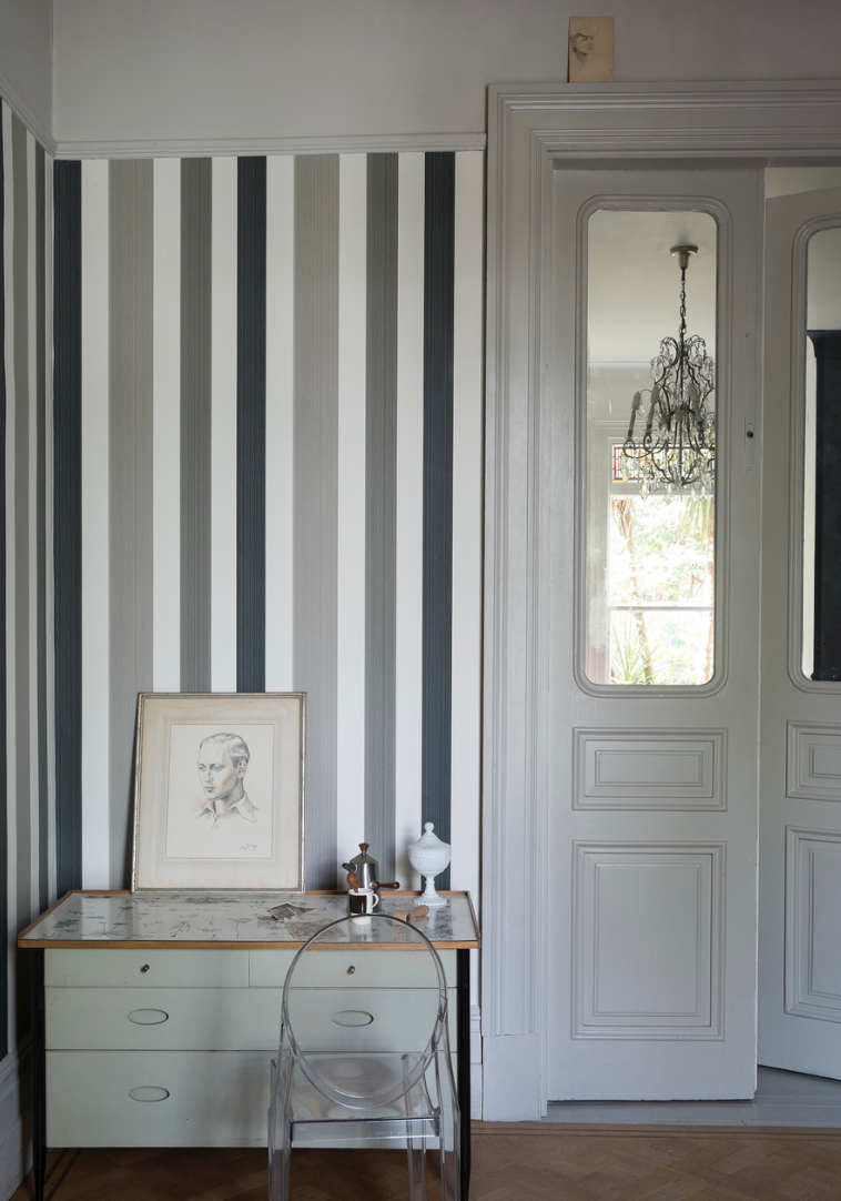 Chromatic Stripe