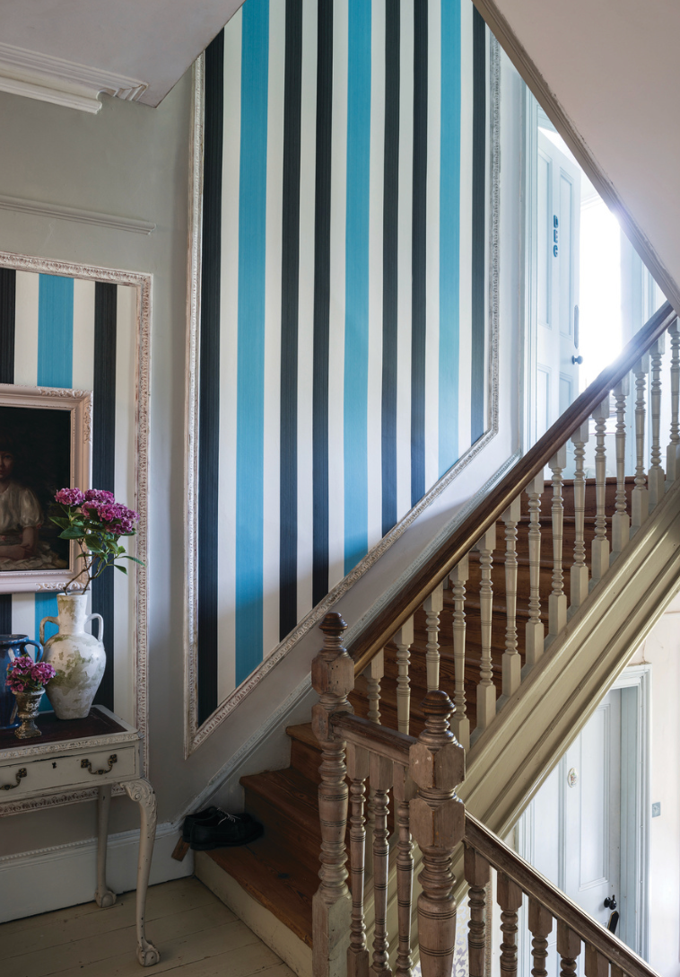 Chromatic Stripe